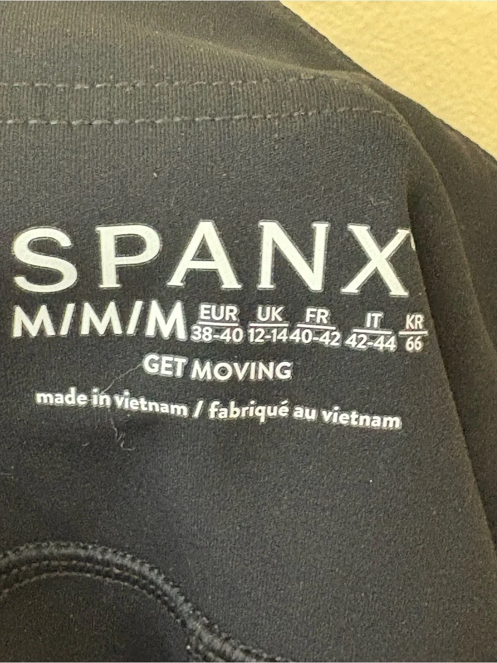 SPANX: THE GET MOVING PLEATED SKORT, 14" - VERY BLACK - Picture 10 of 11